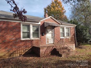 1888 16th St NE, Hickory, NC 28601