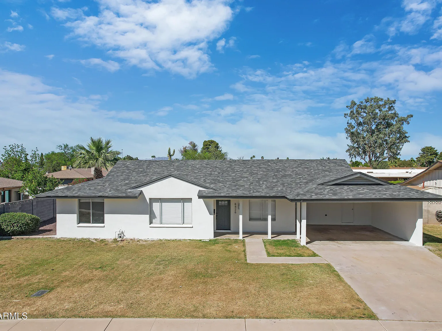 4 bed, 2.0 bath, 1877 sqft, $4,000 — Photo 2