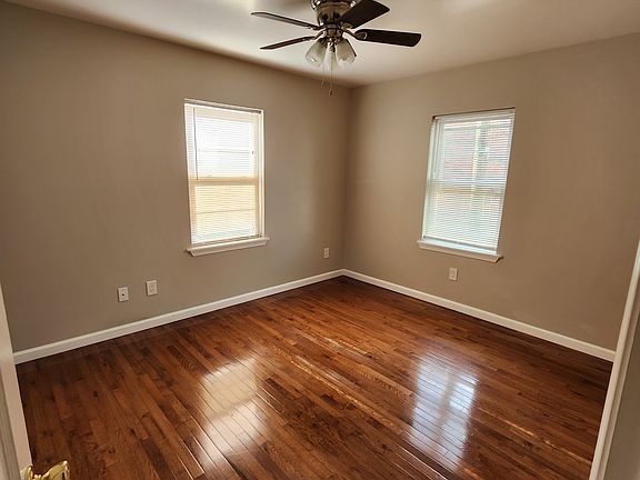 2nd image of 1951 E Ocean View Ave #B