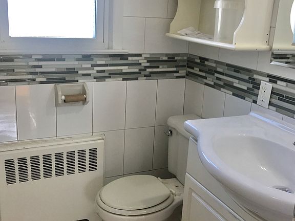5th image of 16945 26th Ave #2F