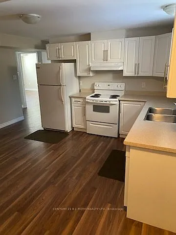 59 Sydenham Wls — Photo 2