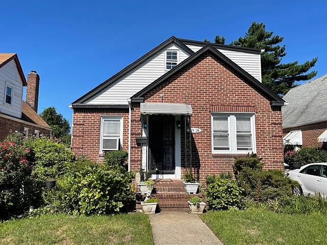 1st image of 119-18 233rd St