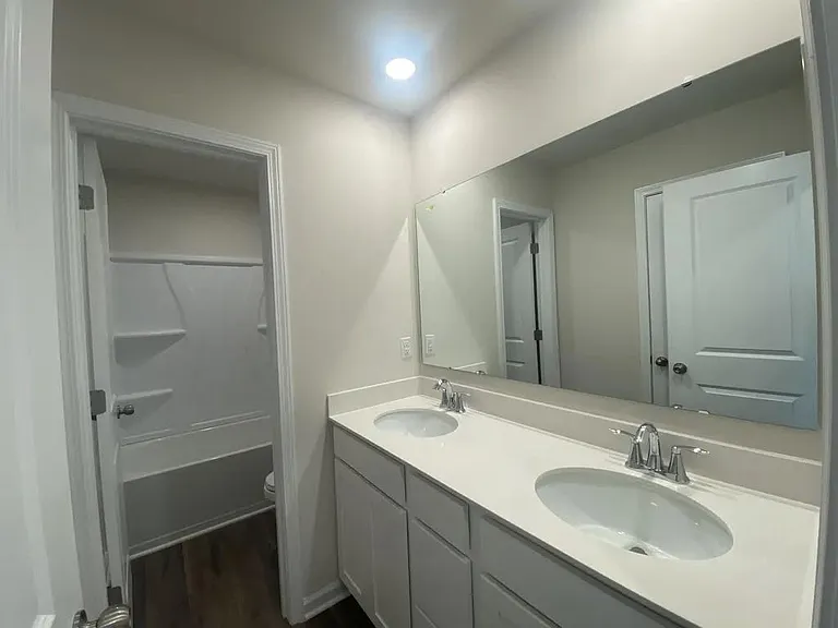 1537 Woodhouse Dr — Photo 21