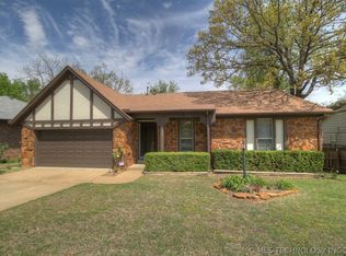 307 Prattwood Dr, Sand Springs, OK 74063