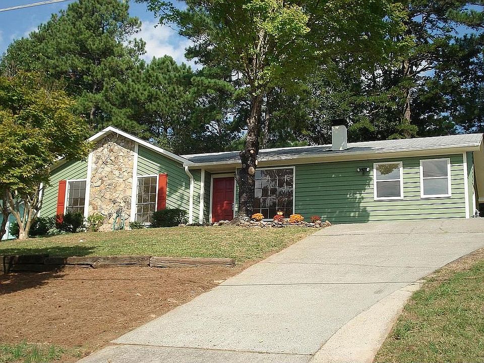 Front Of Home. Brand New 25 Year Paint!!