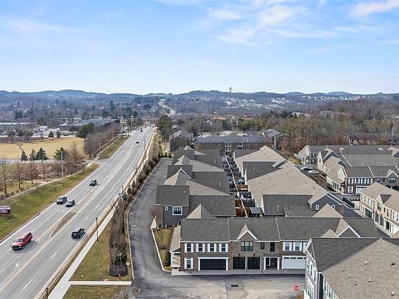 3rd image of 304 Parade St