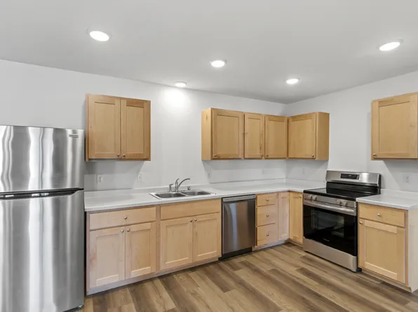 300 Treml Dr, Mauston, WI