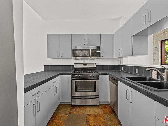 4th image of 343 Rennie Ave APT 7
