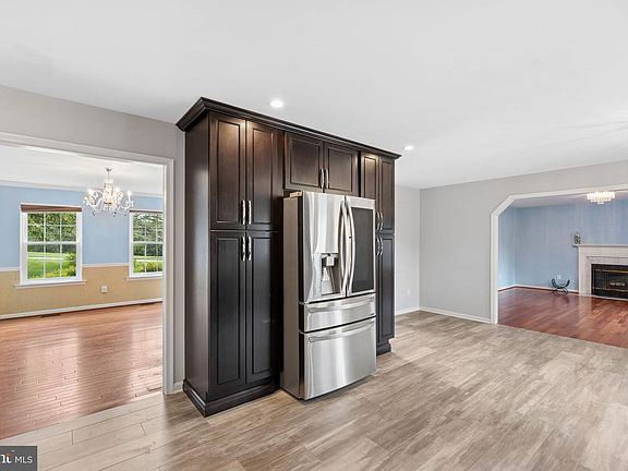 5th image of 1115 Jeffras Ct