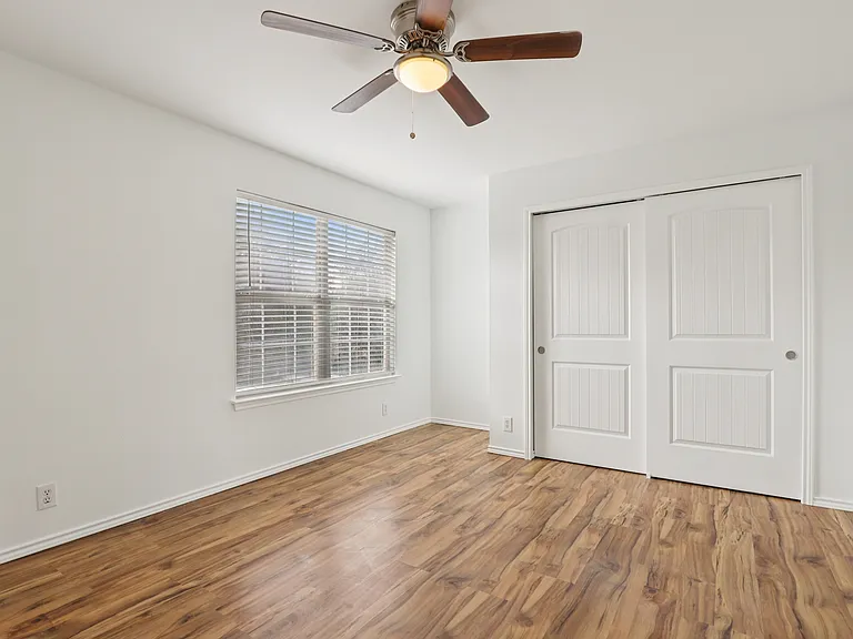 Bedroom #1