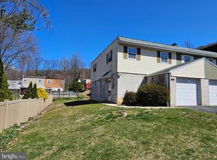 842 Woodchuck Ln, Reading, PA 19606