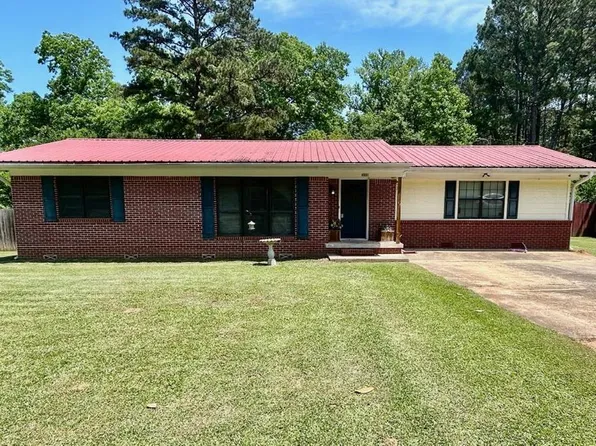 209 Leslie Ln, Atlanta, TX 75551