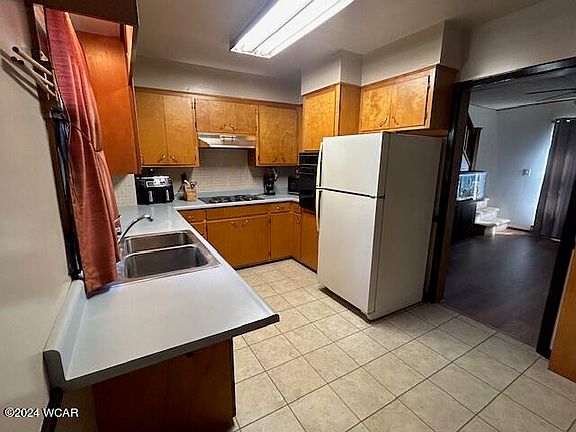 5th image of 313 N Superior St