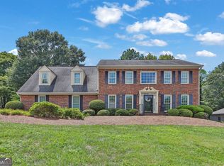 1901 Travers Cir, Lawrenceville, GA 30044