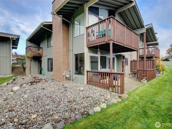 1710 Skyline Way #B103, Anacortes, WA 98221