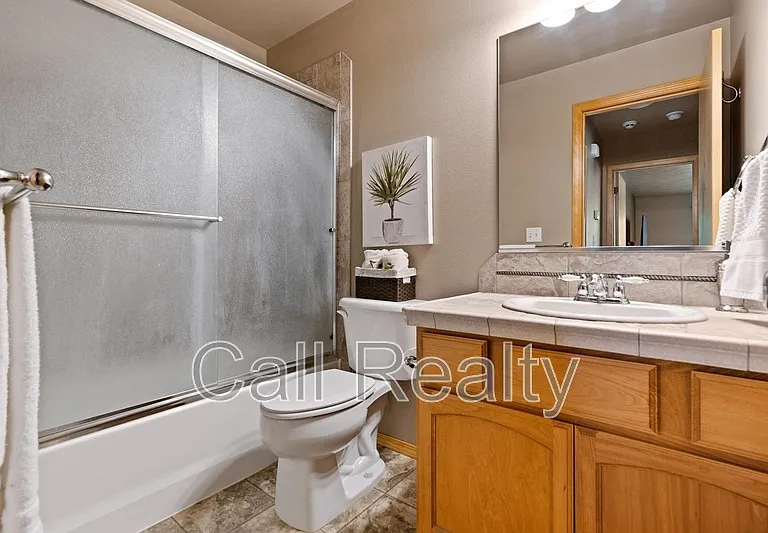 5211 S Myrtle Ln — Photo 17
