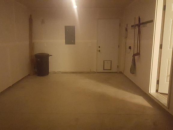 4th image of 783 Discovery Way