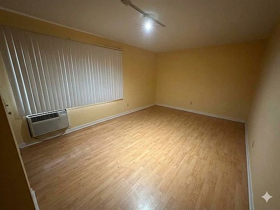 5th image of 916 E Old Willow Rd APT 102