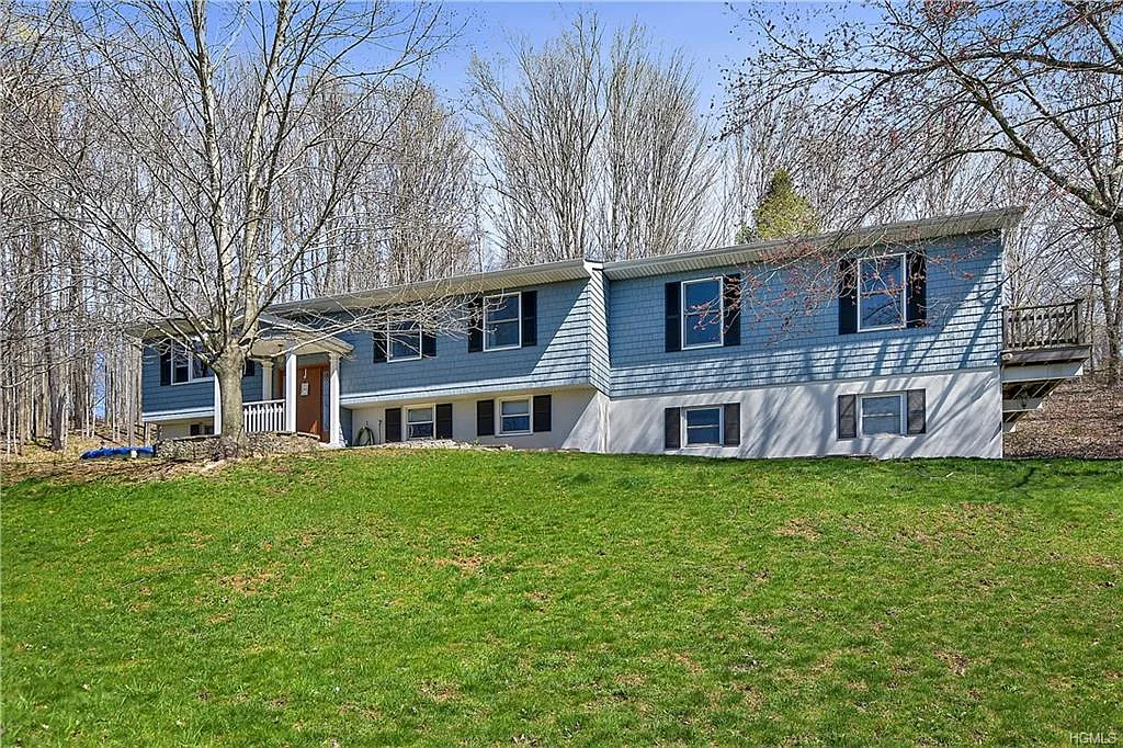 280 Route 216 photo 1