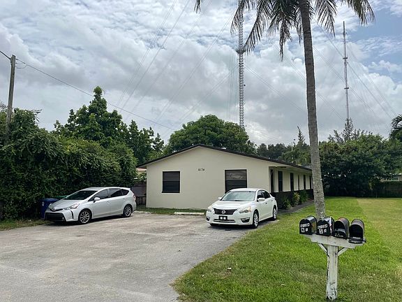 2nd image of 6134 SW 40th Ct Unit N