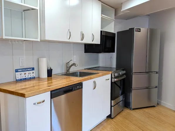 1221 Toledo St #101, Bellingham, WA 98229