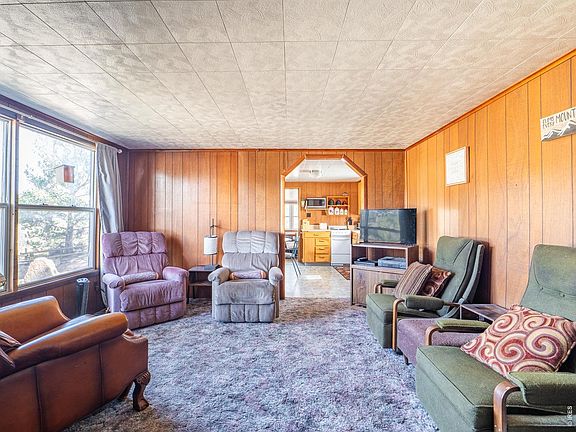 5th image of 843 Nokomis Rd