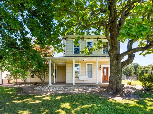 9506 S Charleston Pike, South Charleston, OH 45368