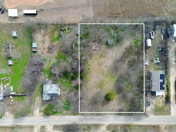 214 Hungry Hill Rd, Eddy, TX 76524