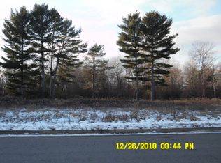 720 Willow Creek Rd, Escanaba, MI 49829