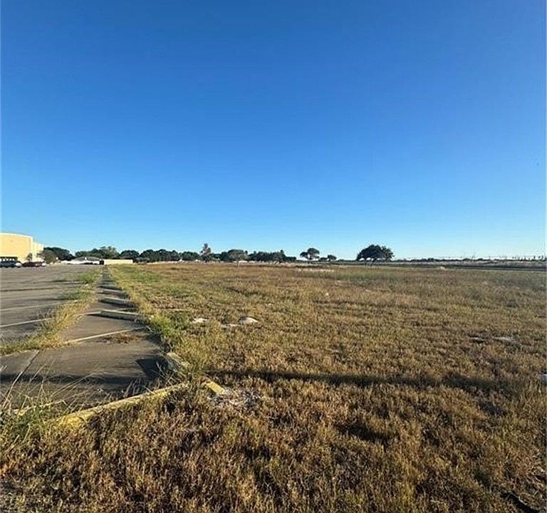 1st image of 3449 Waldron Rd