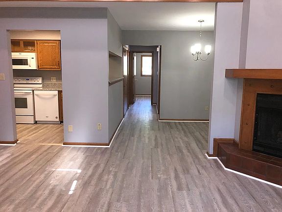 2nd image of 1011 W Maple Ave #1011