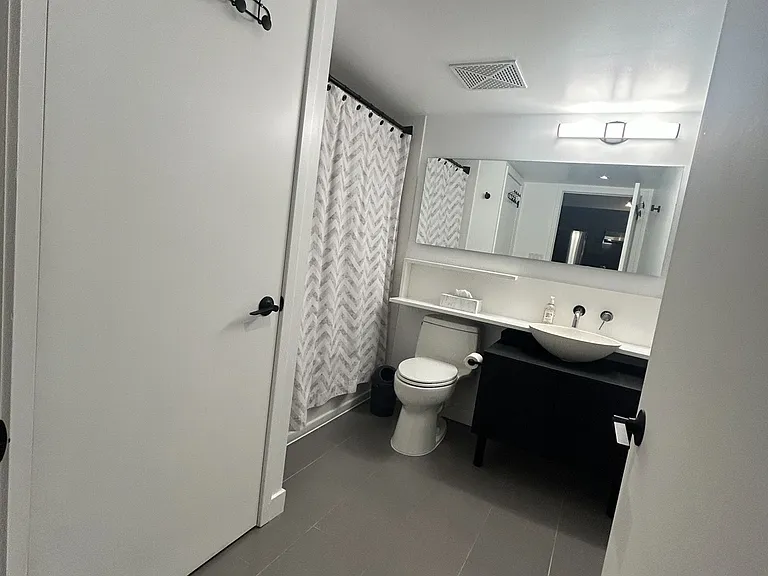 15 Fort York Blvd #1505 — Photo 13