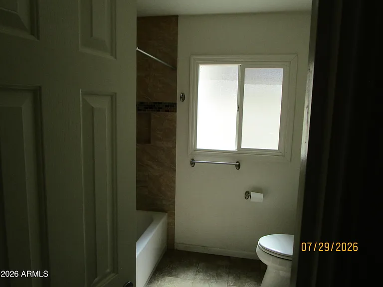 1316 E Donner Dr — Photo 14