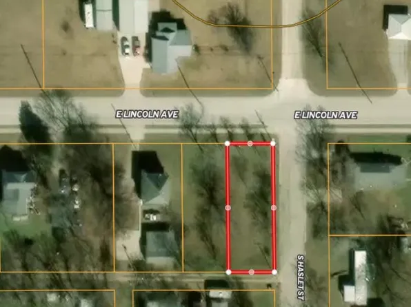 1920 E Lincoln Ave, Wellington, KS 67152