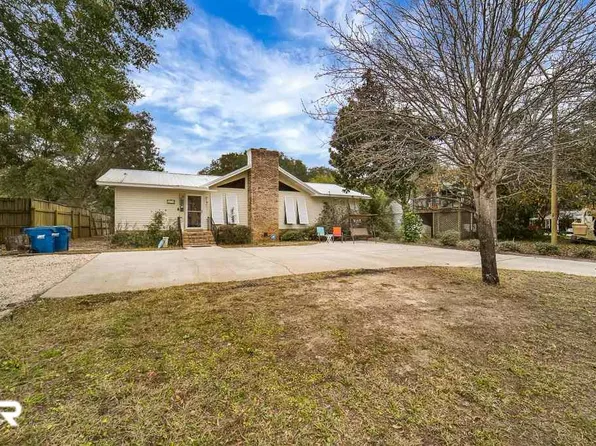 428 Magnolia Dr, Gulf Shores, AL 36542