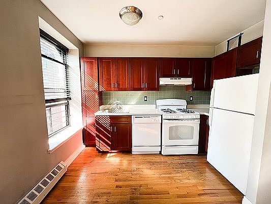1st image of 63 Thompson St APT 6D