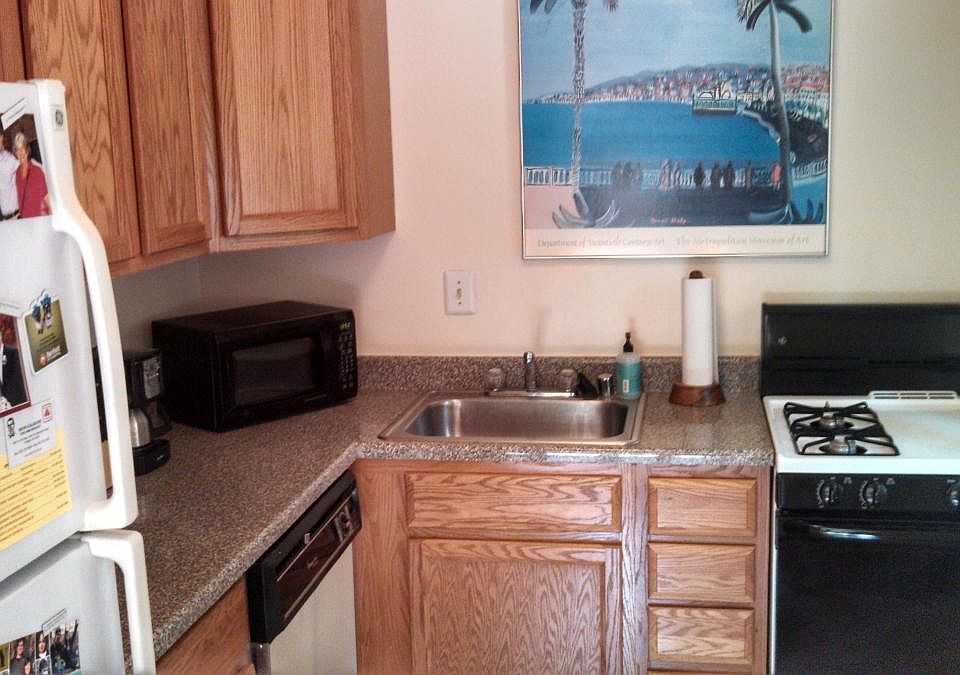 1st image of 1111 S Quincy St APT 201