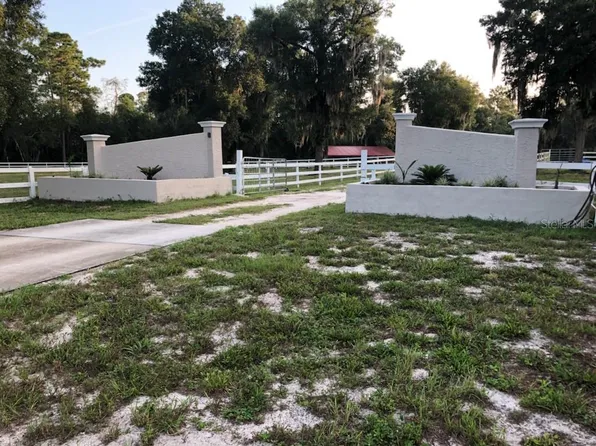 5545 N Us Highway 17 #32, De Leon Springs, FL 32130