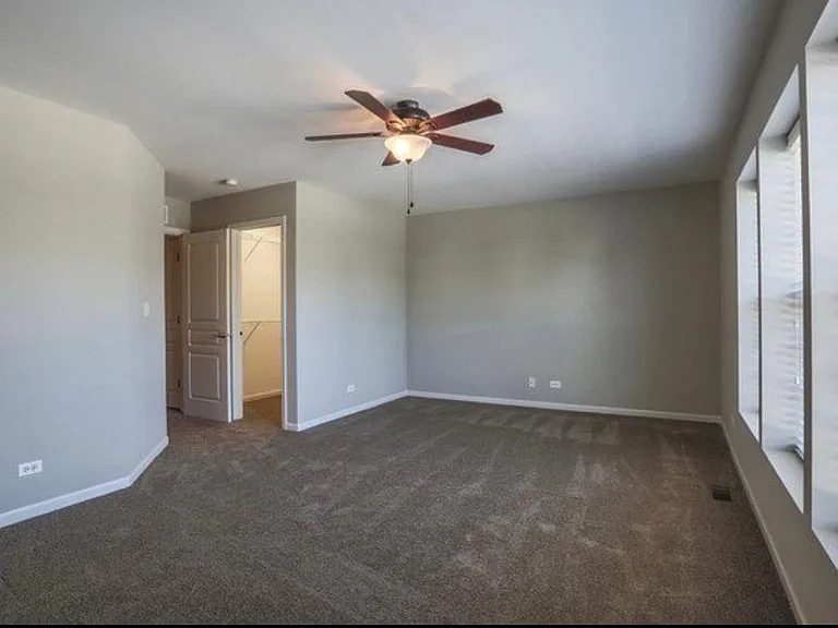 565 Conservatory Ln — Photo 8