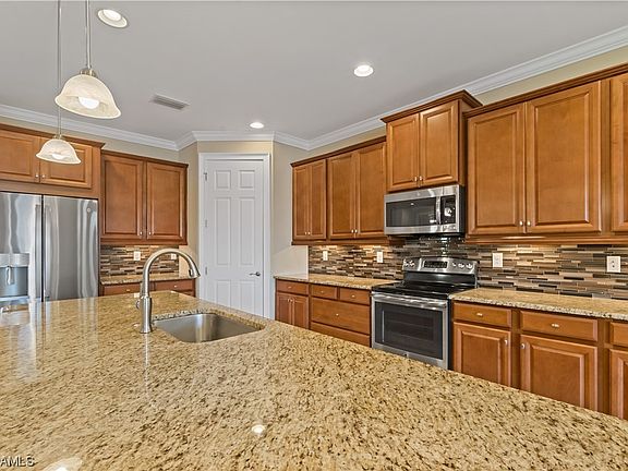 2nd image of 3984 Ashentree Ct