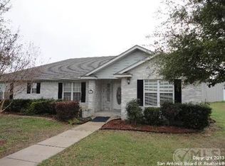 208 Sunbelt Loop E, Seguin, TX 78155