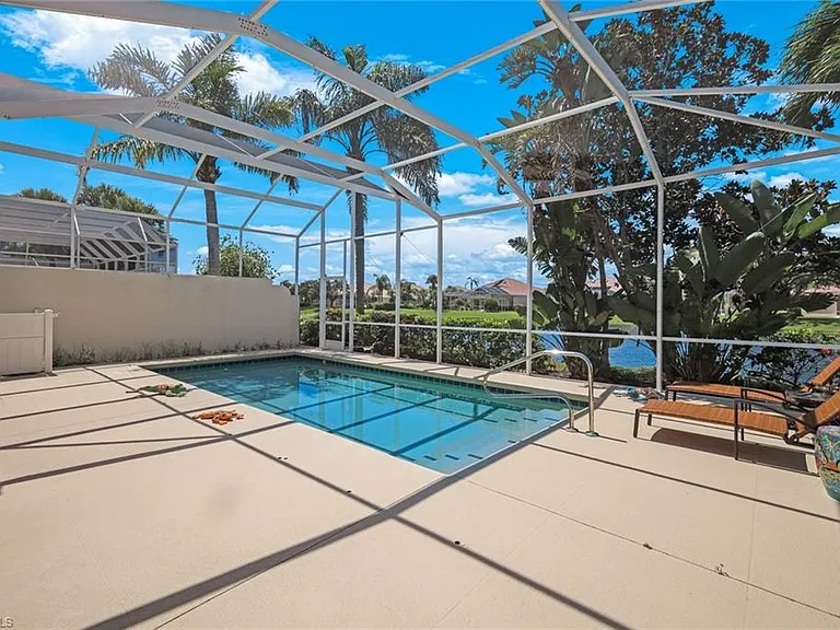 5848 Ferrara Dr — Photo 25