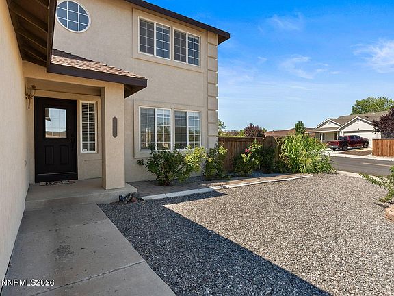 5th image of 636 Wedge Ln
