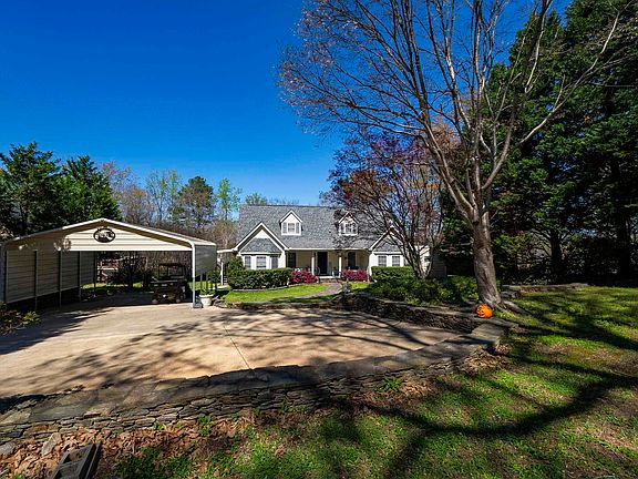 3rd image of 167 Ralph Williams Rd