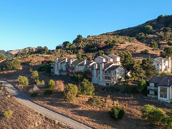 4th image of 47 Quail Hill Ln