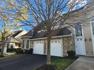 171 Larry Ln #171, Dix Hills, NY