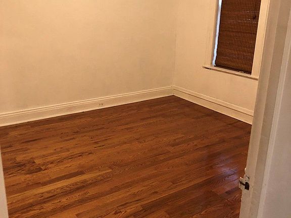 3rd image of 4136 49th St APT 2F