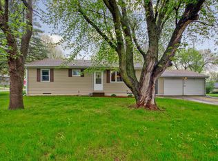 972 Highland Rd, Windom, MN 56101