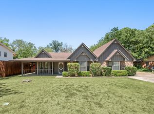 1700 Kendolph Dr, Denton, TX 76205