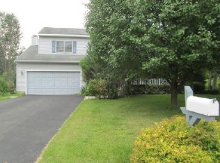 23 Windham Hl, Glenmont, NY 12077